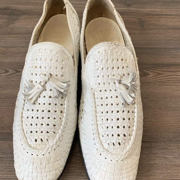 Shoes - Picture 3 of 10